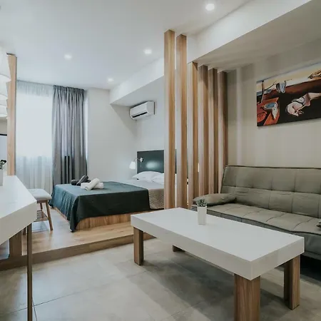 Unique Experience Apartment's * سالونيك